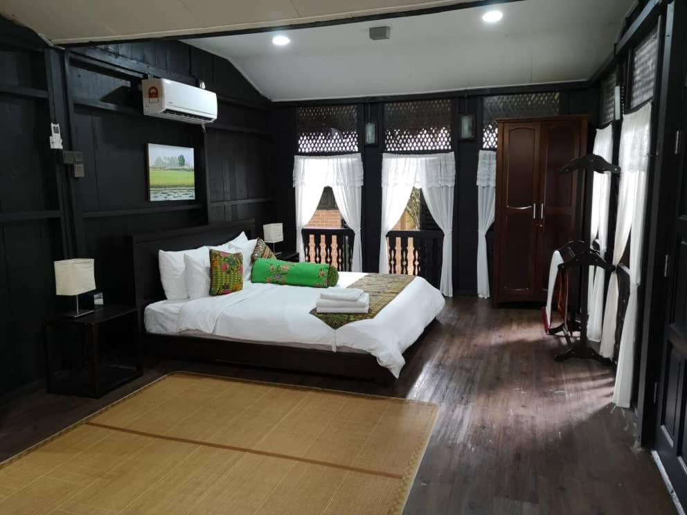 Keriang Hill Hotel Alor Setar Buitenkant foto